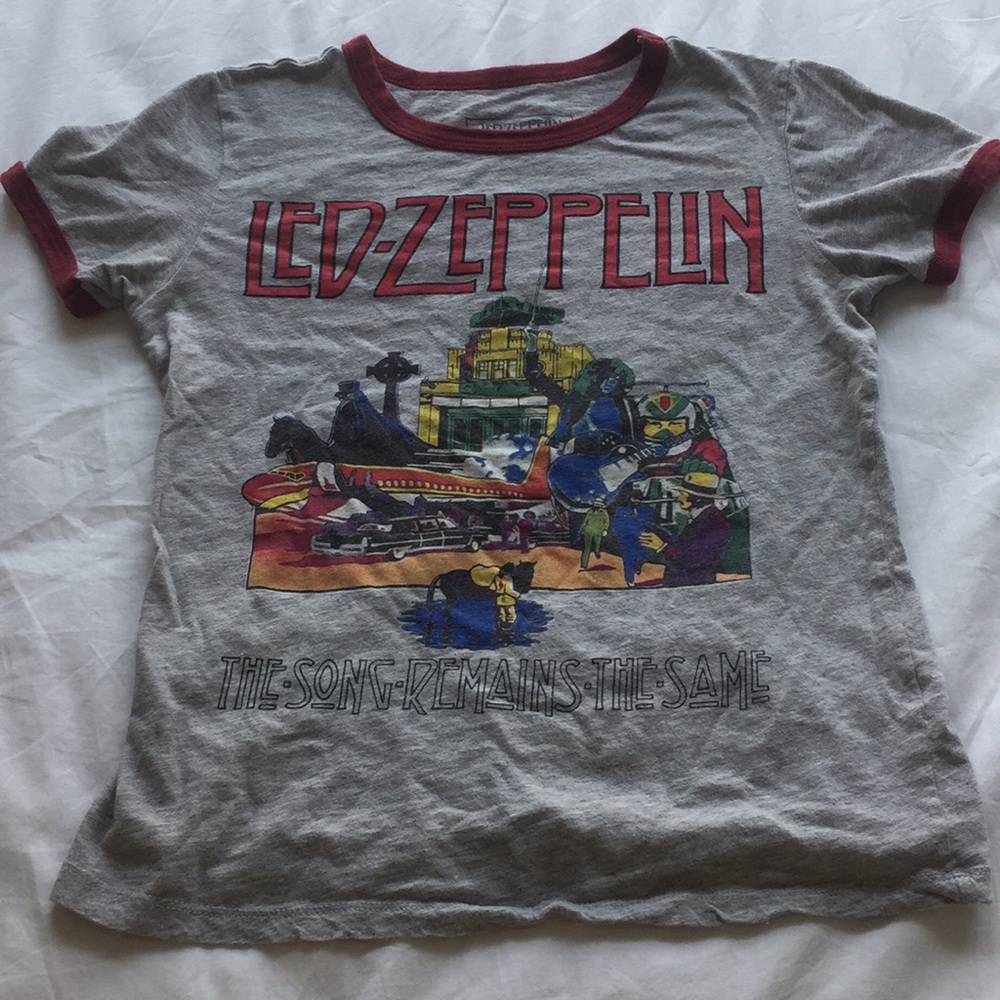 LED-ZEPPLIN t-shirt. super cute and comfy